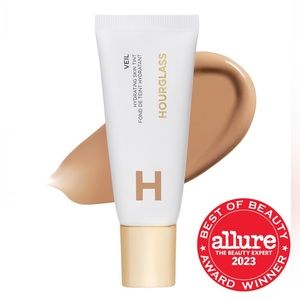 NEW Hourglass Veil- Shade 7 (comes in box)